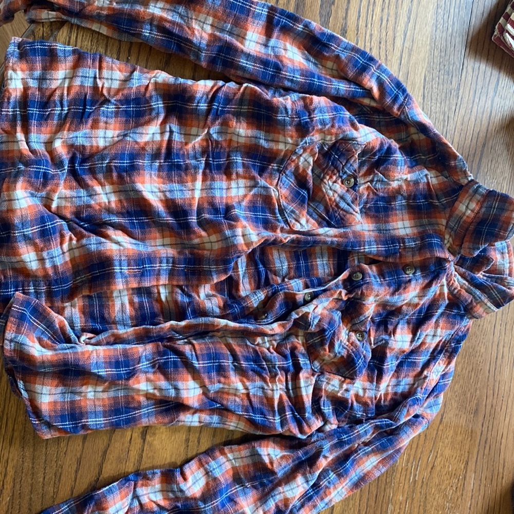 Gander Mountain Guide series size medium flannel shirt